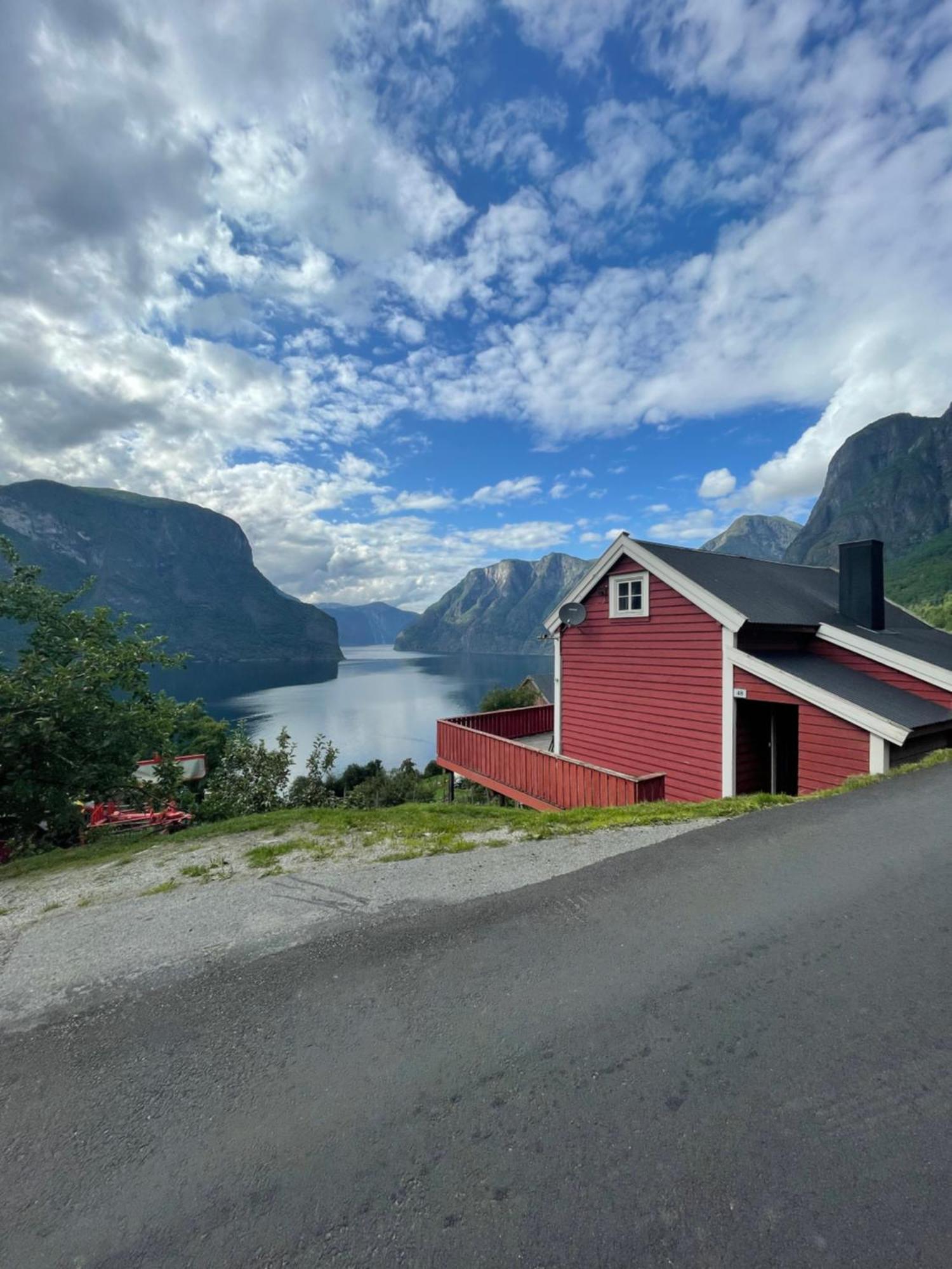 Apartament Kvam - Stegastein Aurland Zewnętrze zdjęcie
